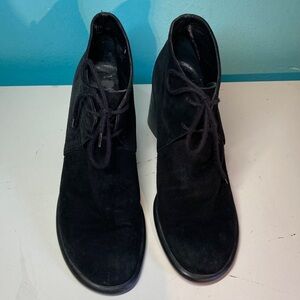 DKNY Vintage Black Suede Leather Women 9 Lace Up Italian Shoes High 3.25" Heel